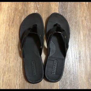 Sperry flip flops